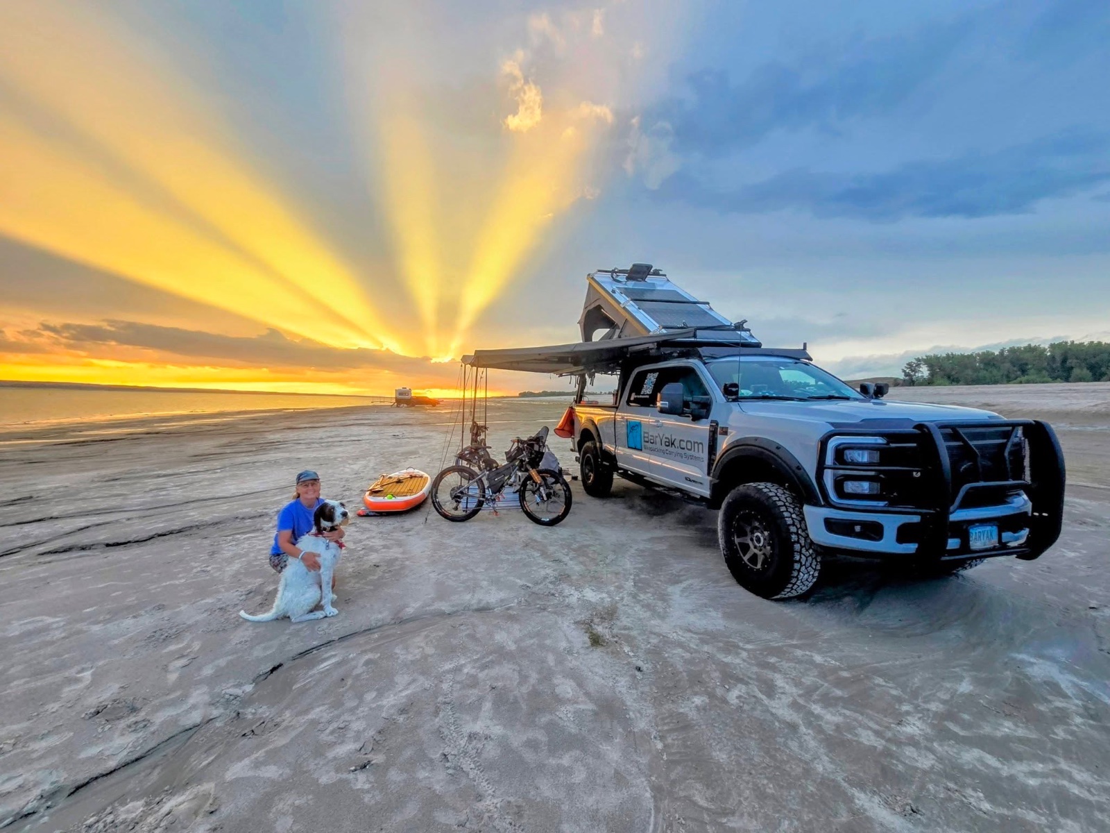BarYak Base camp overlanding build