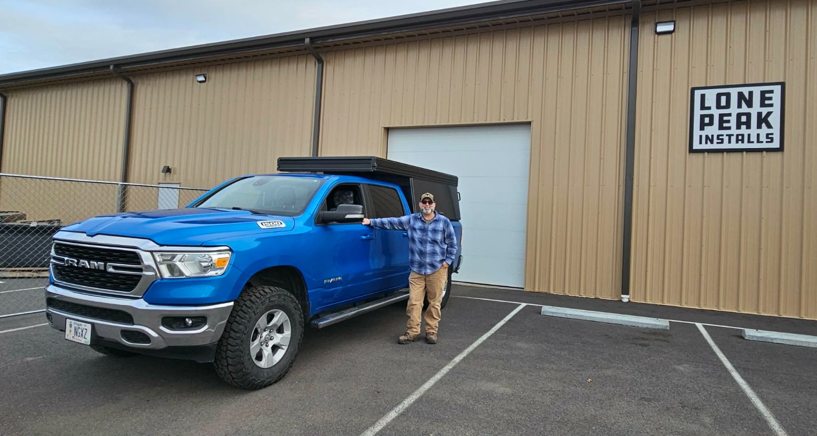 Papa Smurf overlanding build